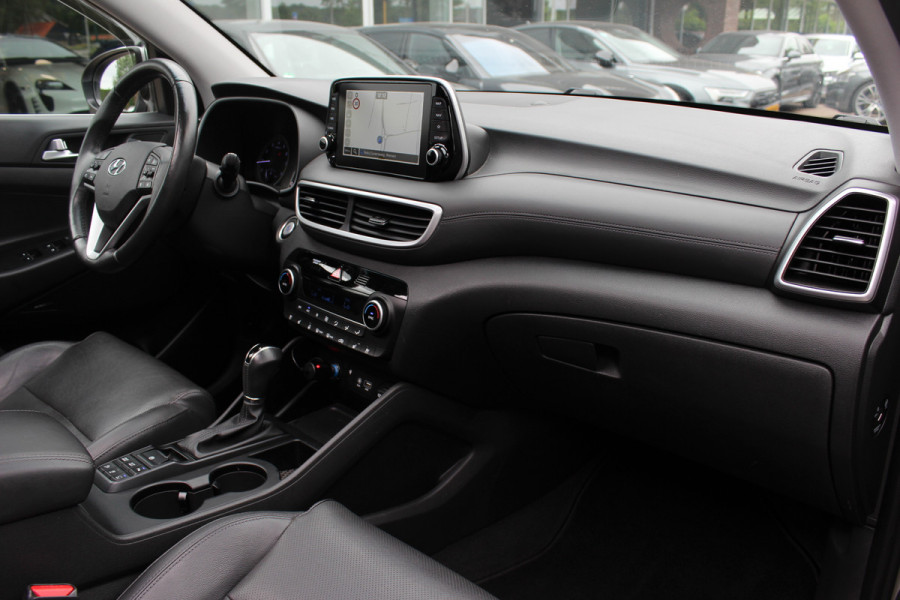Hyundai Tucson 1.6 T-GDI Premium / Full option! / Panoramadak / 360Camera / Leder / Keyless / 19'' / CarPlay / Stoelventilatie+Verwarming / Stuurverwarmd / Dodehoek / DAB / ACC