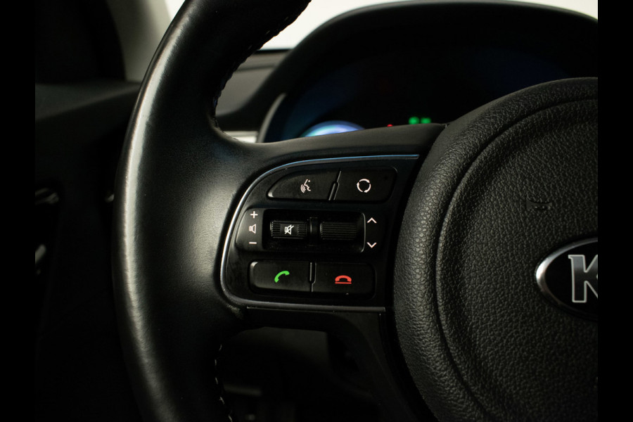 Kia Niro 1.6 GDi Hybrid DynamicLine Sport (APPLE CARPLAY,NAVI,CLIMATE,CRUISE,LANE ASSIST,SPORTSTOELEN,LM VELGEN,NETTE STAAT)