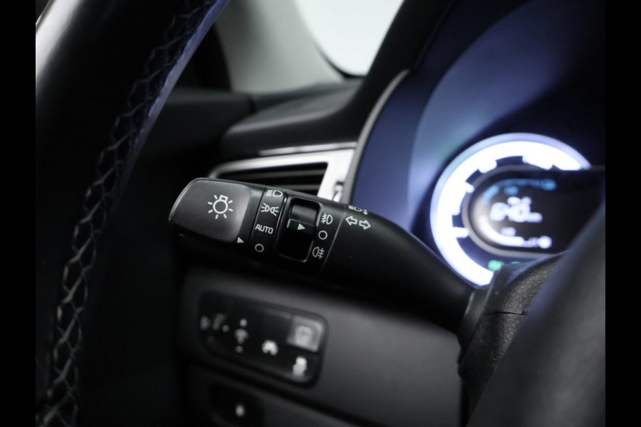 Kia Niro 1.6 GDi Hybrid DynamicLine Sport (APPLE CARPLAY,NAVI,CLIMATE,CRUISE,LANE ASSIST,SPORTSTOELEN,LM VELGEN,NETTE STAAT)