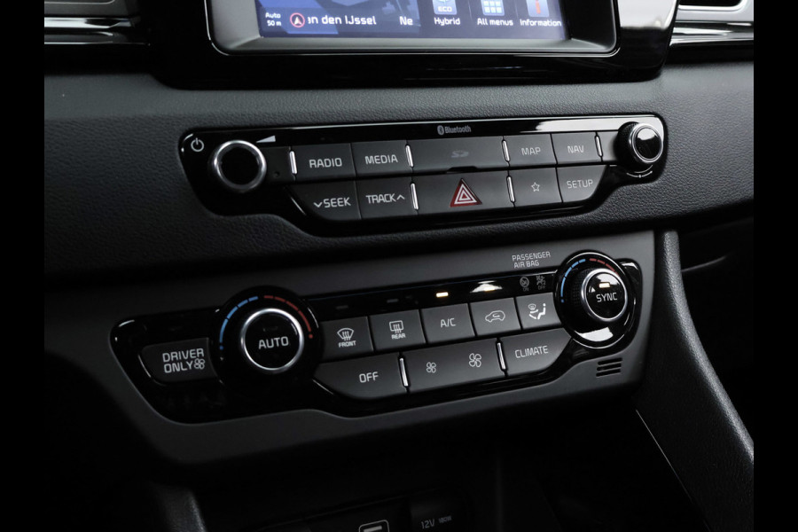 Kia Niro 1.6 GDi Hybrid DynamicLine Sport (APPLE CARPLAY,NAVI,CLIMATE,CRUISE,LANE ASSIST,SPORTSTOELEN,LM VELGEN,NETTE STAAT)