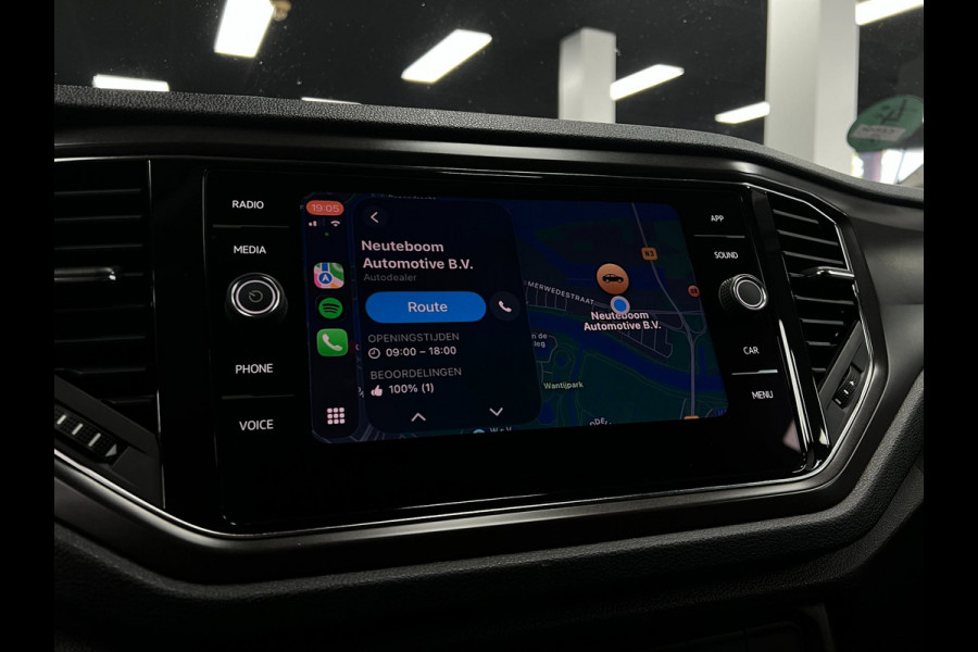 Volkswagen T-Roc 1.5 TSI Automaat | Carplay | ACC | LED
