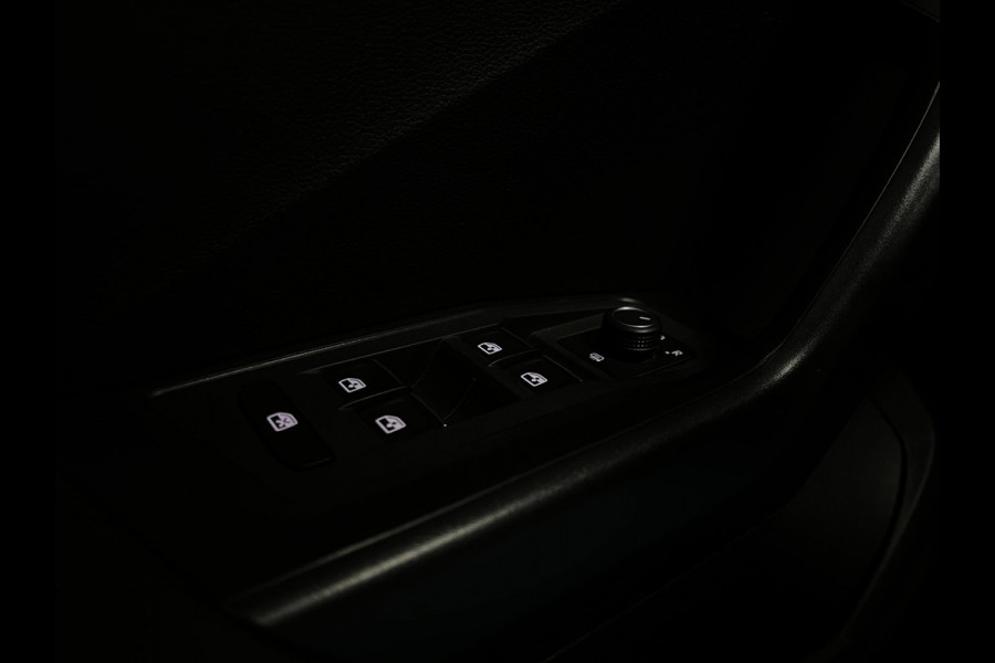 Volkswagen T-Roc 1.5 TSI Automaat | Carplay | ACC | LED