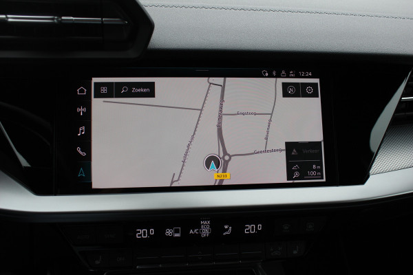 Audi A3 Sportback 35 TFSI S edition / RS Seats / CarPlay / Navigatie / 19'' / Parkeerhulp achter / Stoelverwarming / DAB / ACC