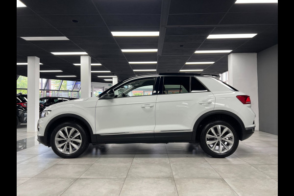 Volkswagen T-Roc 1.0 TSI Stoelver. | Navi | Carplay
