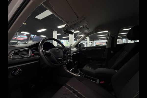Volkswagen T-Roc 1.0 TSI Stoelver. | Navi | Carplay