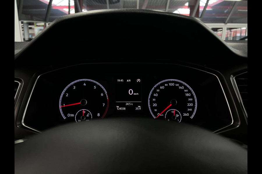 Volkswagen T-Roc 1.0 TSI Stoelver. | Navi | Carplay