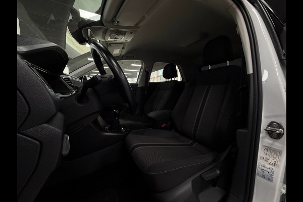 Volkswagen T-Roc 1.0 TSI Stoelver. | Navi | Carplay