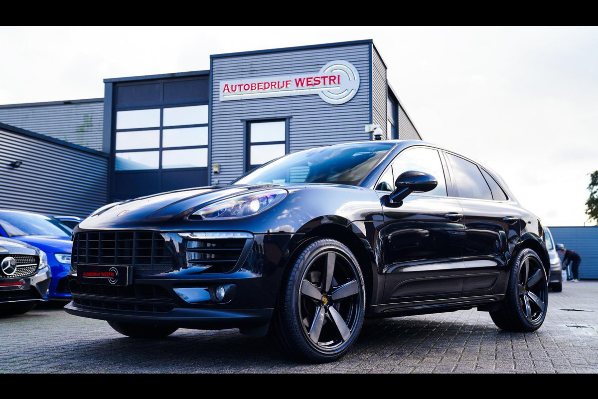 Porsche Macan 2.0 | Suede stuurwiel | Pano | Stuurwiel verwarming | Bose | Luchtvering | Dealer onderhouden |