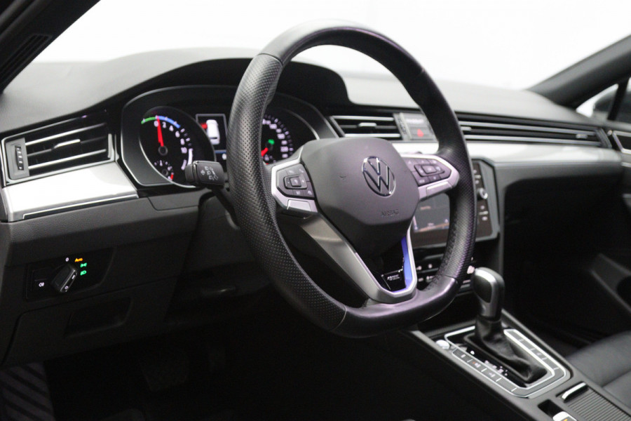 Volkswagen Passat Variant 1.4 TSI PHEV GTE 218 PK, Trekhaak, Leder, Adap. Cruise Control, Winterpakket, Carplay