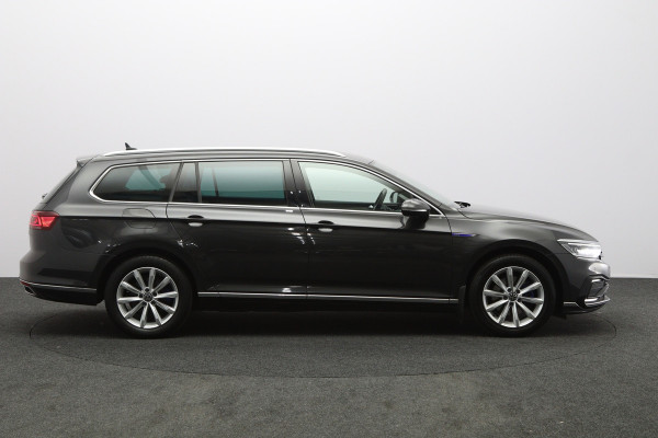 Volkswagen Passat Variant 1.4 TSI PHEV GTE 218 PK, Trekhaak, Leder, Adap. Cruise Control, Winterpakket, Carplay