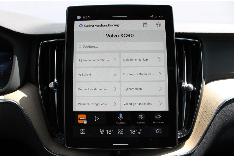 Volvo XC60 T6 350PK Automaat Plug-in hybrid AWD Plus Dark Google infotainment / Semi elektrisch wegklapbare trekhaak / Elektrisch bedienbare voorstoelen met geheugen / All seasonbanden