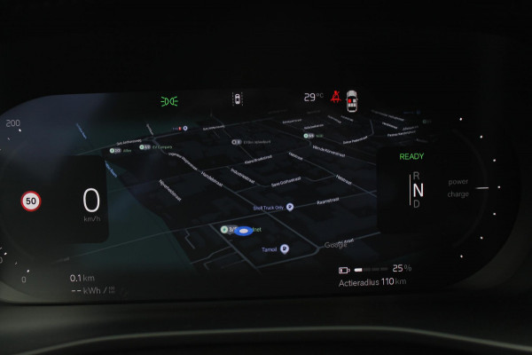 Volvo EX40 Single Motor Extended Range Plus 82 kWh Adaptieve cruise control / Semi elektrisch wegklapbare trekhaak / Google infotainment / 19" lichtmetalen velgen