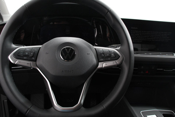 Volkswagen Golf 1.5 eTSI 150pk Automaat Style Sfeer verlichting Navigatie Climate control Camera Adaptive Cruise control Led Parkeer sensoren Lichtmetalen Velgen