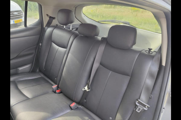 Nissan Leaf e+ N-Connecta 62kWh Adap.Cruise Warmtepomp Leder+Verwarmd 360°Camera Ecc Stuurverwarming Navi Apple Carplay/Android Auto Lmv Privacy Glas Isofix DAB Bluetooth Led Dodehoekdetectie 1e Eigenaar Origineel Nederlandse Auto