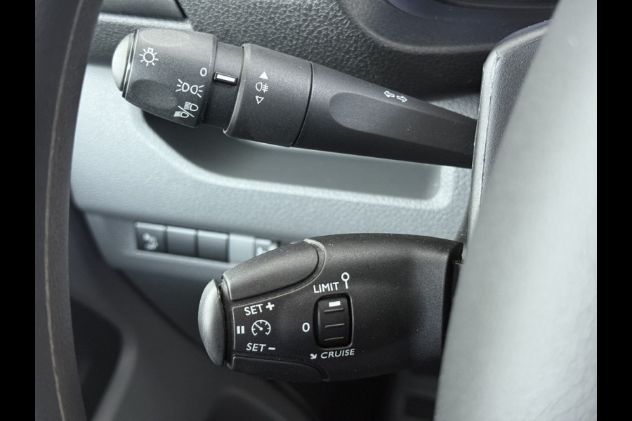 Opel Vivaro Combi 1.5CDTI 120PK L2 9-Persoons Airco Cruise Control Isofix Bluetooth Schuifdeur ESP 1e Eigenaar Origineel Nederlandse Auto