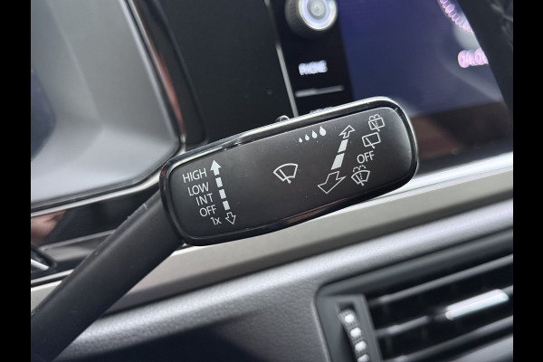 Volkswagen Polo 1.0TSI 96PK 5Drs R-Line Edition Adap.Cruise Navi Apple Carplay Android Auto Climate Control Cruise Control Pdc DAB Bluetooth Isofix Lmv Privacy Glas Led Origineel Nederlandse Auto Dealeronderhouden