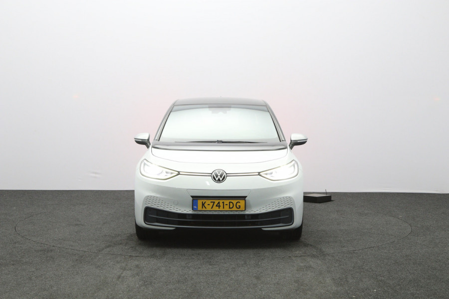 Volkswagen ID.3 First Max 58 kWh 204 PK, SOH 92 %, Matrix-LED, Panoramadak, adap. Cruise Control, Winterpakket, Head-UpMassage