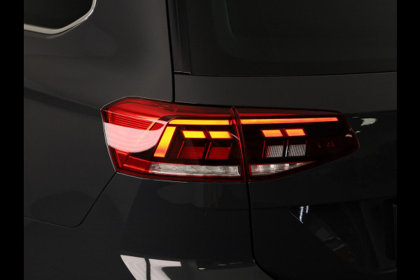 Volkswagen Passat Variant 1.4 TSI PHEV GTE Business 218 pk Automaat (DSG) | Navigatie |Parkeersensoren (Park assist) | Achteruitrijcamera | Matrix LED koplampen |Travel Assist | Stoelverwarming |