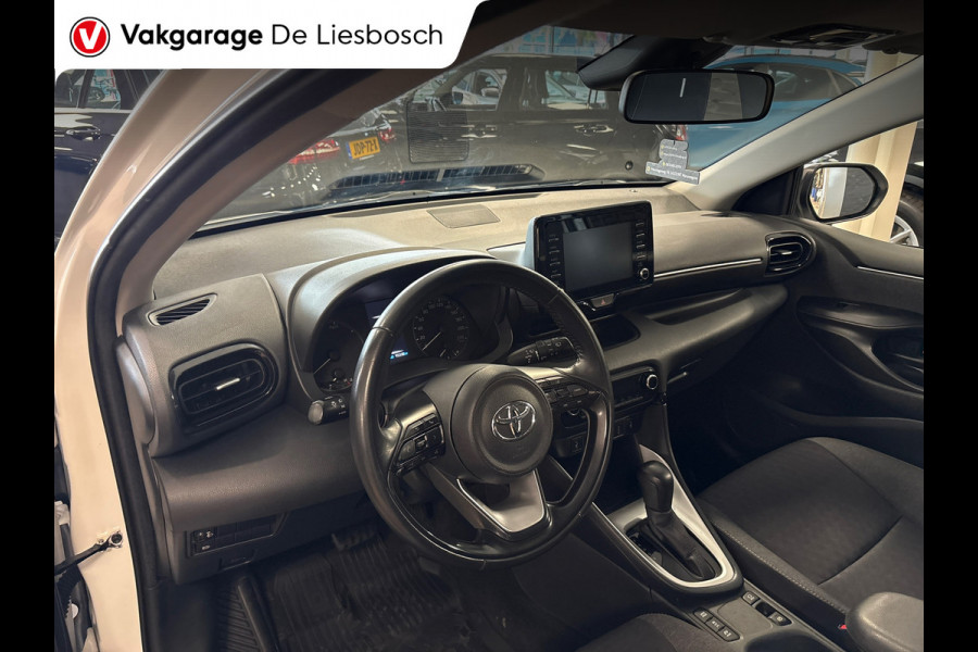 Toyota Yaris 1.5 Hybrid 115 Comfort/navi/camera/cruisec/lane assist/boeken