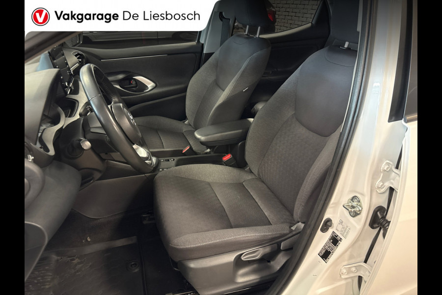 Toyota Yaris 1.5 Hybrid 115 Comfort/navi/camera/cruisec/lane assist/boeken