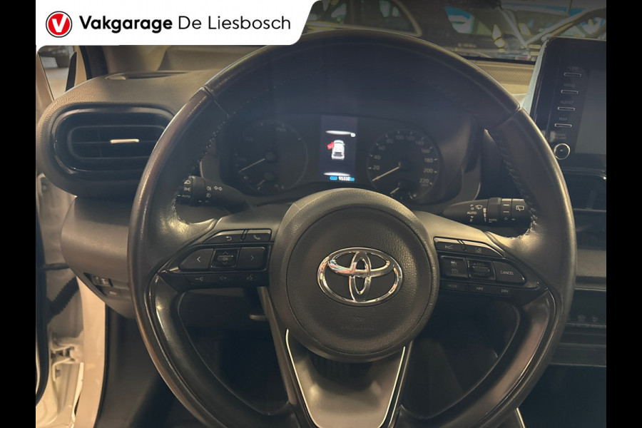 Toyota Yaris 1.5 Hybrid 115 Comfort/navi/camera/cruisec/lane assist/boeken