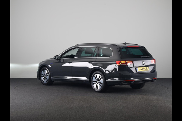 Volkswagen Passat Variant 1.4 TSI PHEV GTE Business 218 pk Automaat (DSG) | Navigatie |Parkeersensoren (Park assist) | Achteruitrijcamera | Matrix LED koplampen |Travel Assist | Stoelverwarming |