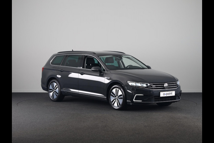 Volkswagen Passat Variant 1.4 TSI PHEV GTE Business 218 pk Automaat (DSG) | Navigatie |Parkeersensoren (Park assist) | Achteruitrijcamera | Matrix LED koplampen |Travel Assist | Stoelverwarming |