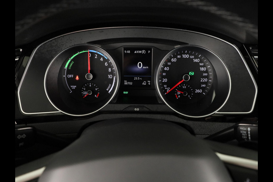 Volkswagen Passat Variant 1.4 TSI PHEV GTE Business 218 pk Automaat (DSG) | Navigatie |Parkeersensoren (Park assist) | Achteruitrijcamera | Matrix LED koplampen |Travel Assist | Stoelverwarming |