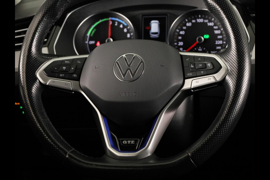 Volkswagen Passat Variant 1.4 TSI PHEV GTE Business 218 pk Automaat (DSG) | Navigatie |Parkeersensoren (Park assist) | Achteruitrijcamera | Matrix LED koplampen |Travel Assist | Stoelverwarming |