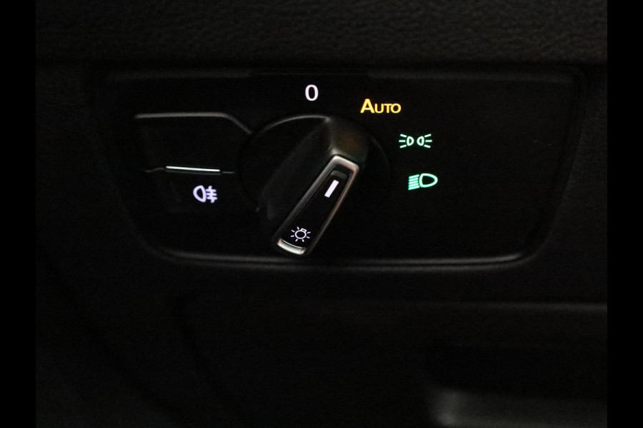 Volkswagen Passat Variant 1.4 TSI PHEV GTE Business 218 pk Automaat (DSG) | Navigatie |Parkeersensoren (Park assist) | Achteruitrijcamera | Matrix LED koplampen |Travel Assist | Stoelverwarming |