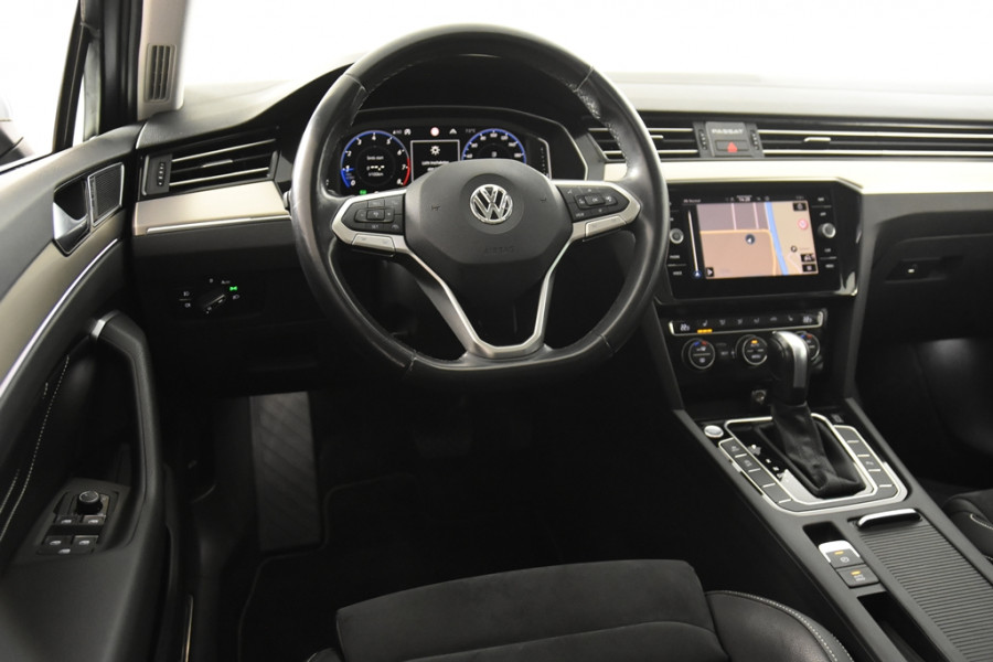Volkswagen Passat Variant 1.5 TSI Elegance *1ste Eigenaar*Leer*Panoramadak*Trekhaak*
