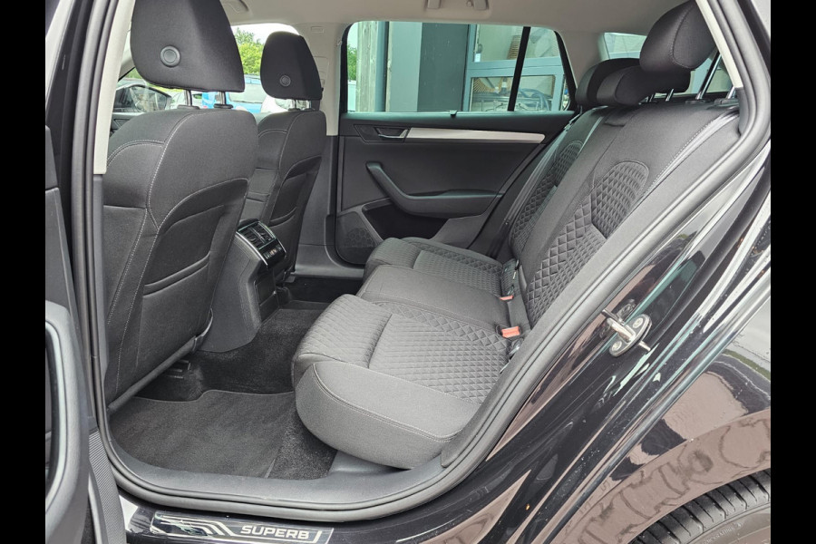 Škoda Superb Combi 1.5 TSI ACT Style Business | Navi | Camera | Wegkl. Trekhaak | Stoelverwarming |