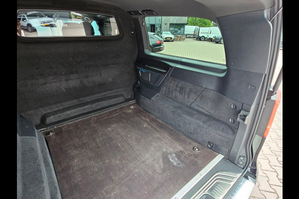 Mercedes-Benz V-Klasse 300d 4-MATIC Extra Lang DC Avantgarde | LED | ACC | Leder | Stoelverwarming | Burmester | App-connect | Trekhaak | LMV 19" | 360 Camera | Lane Assist | Schuifdeuren elektrisch |