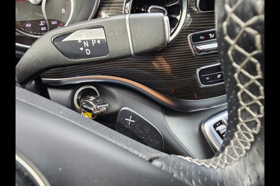Mercedes-Benz V-Klasse 300d 4-MATIC Extra Lang DC Avantgarde | LED | ACC | Leder | Stoelverwarming | Burmester | App-connect | Trekhaak | LMV 19" | 360 Camera | Lane Assist | Schuifdeuren elektrisch |