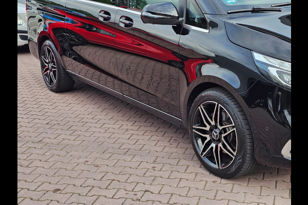 Mercedes-Benz V-Klasse 300d 4-MATIC Extra Lang DC Avantgarde | LED | ACC | Leder | Stoelverwarming | Burmester | App-connect | Trekhaak | LMV 19" | 360 Camera | Lane Assist | Schuifdeuren elektrisch |