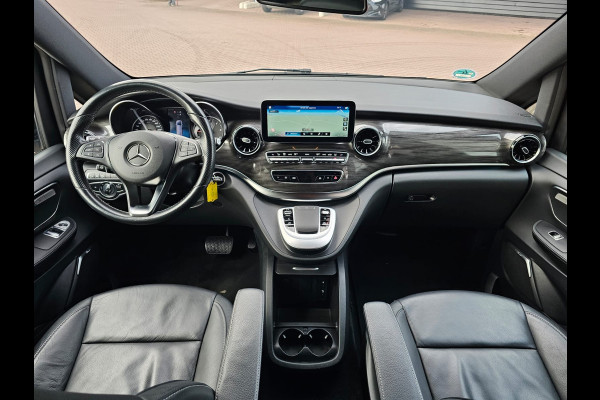 Mercedes-Benz V-Klasse 300d 4-MATIC Extra Lang DC Avantgarde | LED | ACC | Leder | Stoelverwarming | Burmester | App-connect | Trekhaak | LMV 19" | 360 Camera | Lane Assist | Schuifdeuren elektrisch |