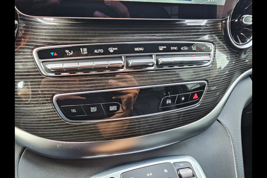 Mercedes-Benz V-Klasse 300d 4-MATIC Extra Lang DC Avantgarde | LED | ACC | Leder | Stoelverwarming | Burmester | App-connect | Trekhaak | LMV 19" | 360 Camera | Lane Assist | Schuifdeuren elektrisch |