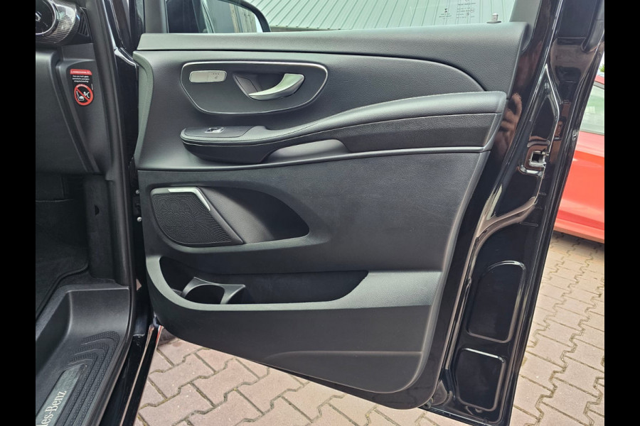 Mercedes-Benz V-Klasse 300d 4-MATIC Extra Lang DC Avantgarde | LED | ACC | Leder | Stoelverwarming | Burmester | App-connect | Trekhaak | LMV 19" | 360 Camera | Lane Assist | Schuifdeuren elektrisch |
