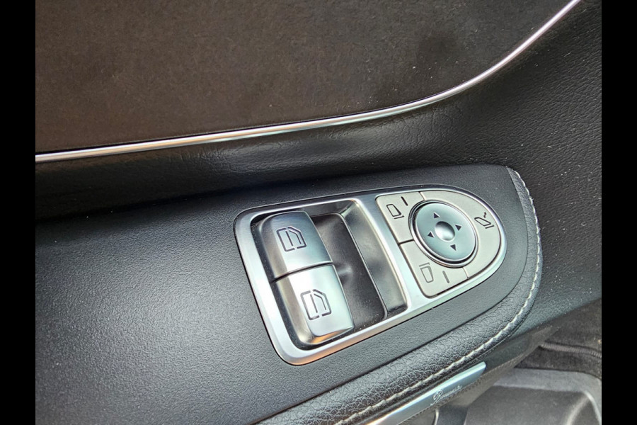 Mercedes-Benz V-Klasse 300d 4-MATIC Extra Lang DC Avantgarde | LED | ACC | Leder | Stoelverwarming | Burmester | App-connect | Trekhaak | LMV 19" | 360 Camera | Lane Assist | Schuifdeuren elektrisch |