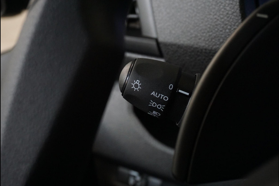 Peugeot Expert 2.0 BlueHDI 145PK L3 Automaat Automaat Airco Cruise Control Navigatie Apple Carplay/ Android Auto Trekhaak Parkeersensor achter
