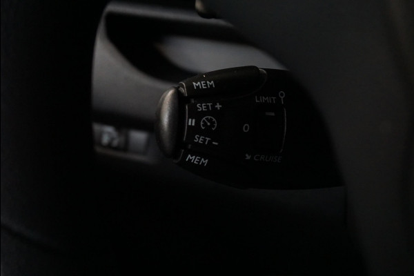 Peugeot Expert 2.0 BlueHDI 145PK L3 Automaat Automaat Airco Cruise Control Navigatie Apple Carplay/ Android Auto Trekhaak Parkeersensor achter
