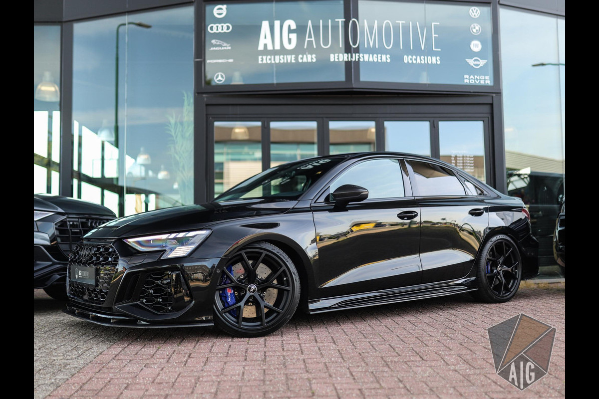 Audi RS 3 Limousine 2.5 TFSI A3 quattro | Keramisch | Carbon | Keyless | B&O | Pano
