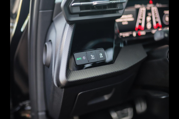 Audi RS 3 Limousine 2.5 TFSI A3 quattro | Keramisch | Carbon | Keyless | B&O | Pano