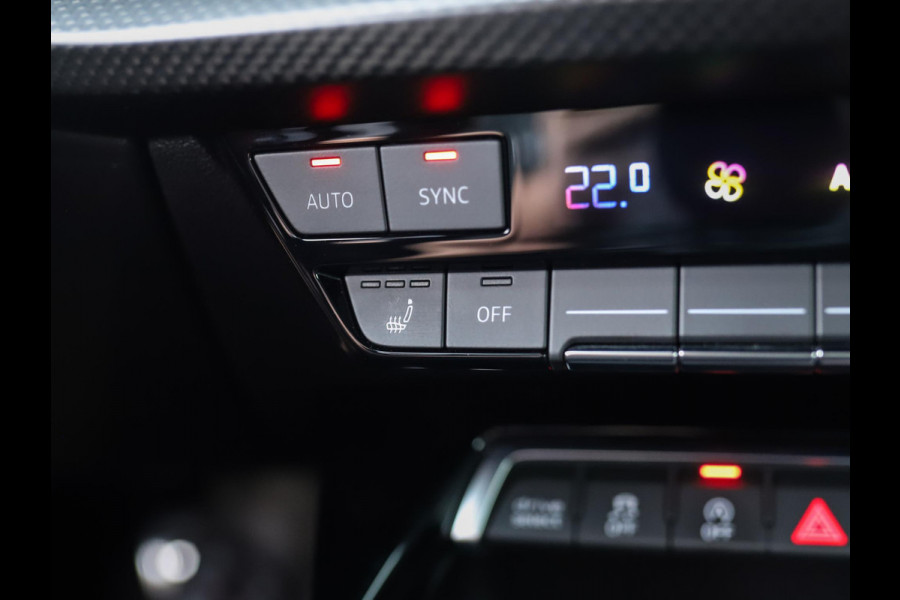 Audi RS 3 Limousine 2.5 TFSI A3 quattro | Keramisch | Carbon | Keyless | B&O | Pano