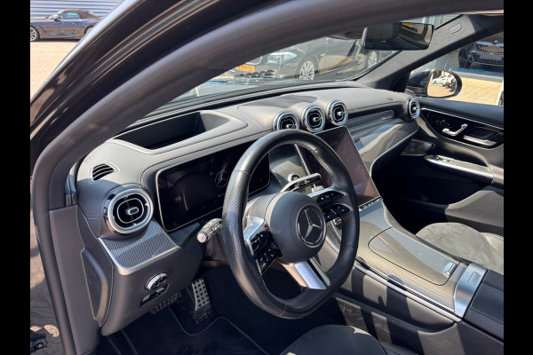 Mercedes-Benz GLC 300e AMG // Panorama dak // Trekhaak // Burmester // Headup // Memory Stoelen // Distronic // 360 Camera