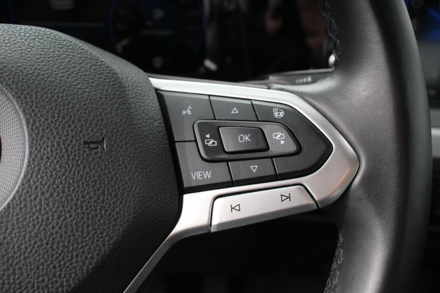 Volkswagen Golf 1.0 eTSI 110pk Automaat Life Climate control LED Lane Assist App Connect Cruise Control Climatronic Lichtmetalen Velgen Velgen Winterpakket