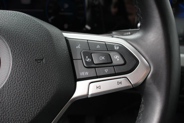 Volkswagen Golf 1.0 eTSI 110pk Automaat Life Climate control LED Lane Assist App Connect Cruise Control Climatronic Lichtmetalen Velgen Velgen Winterpakket