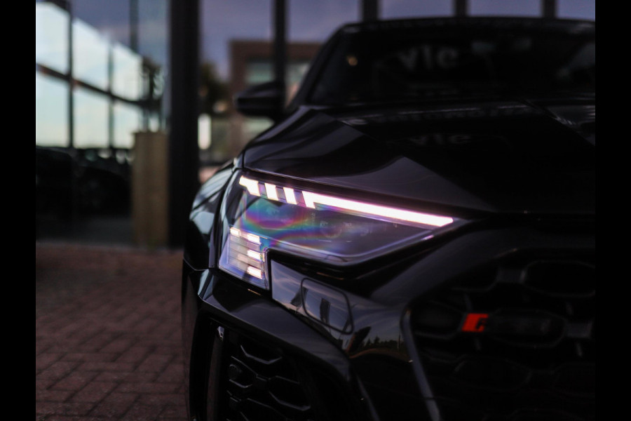 Audi RS 3 Limousine 2.5 TFSI A3 quattro | Keramisch | Carbon | Keyless | B&O | Pano