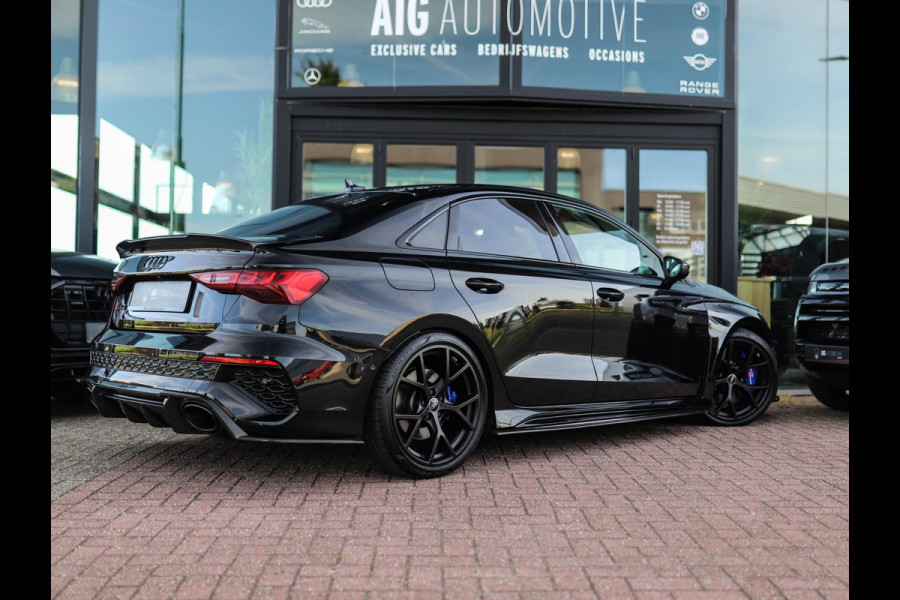 Audi RS 3 Limousine 2.5 TFSI A3 quattro | Keramisch | Carbon | Keyless | B&O | Pano