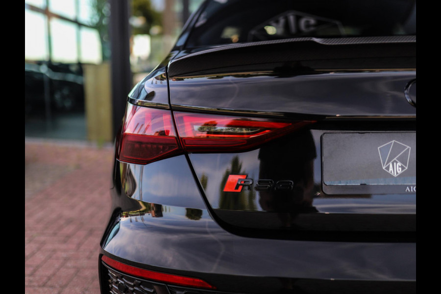 Audi RS 3 Limousine 2.5 TFSI A3 quattro | Keramisch | Carbon | Keyless | B&O | Pano